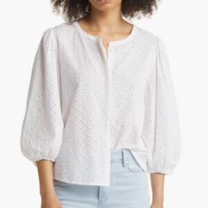 Caslon Eyelet button down white top. Small